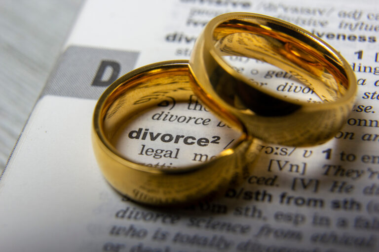 Can I Change My Estate Plan While My Divorce Is Pending in California